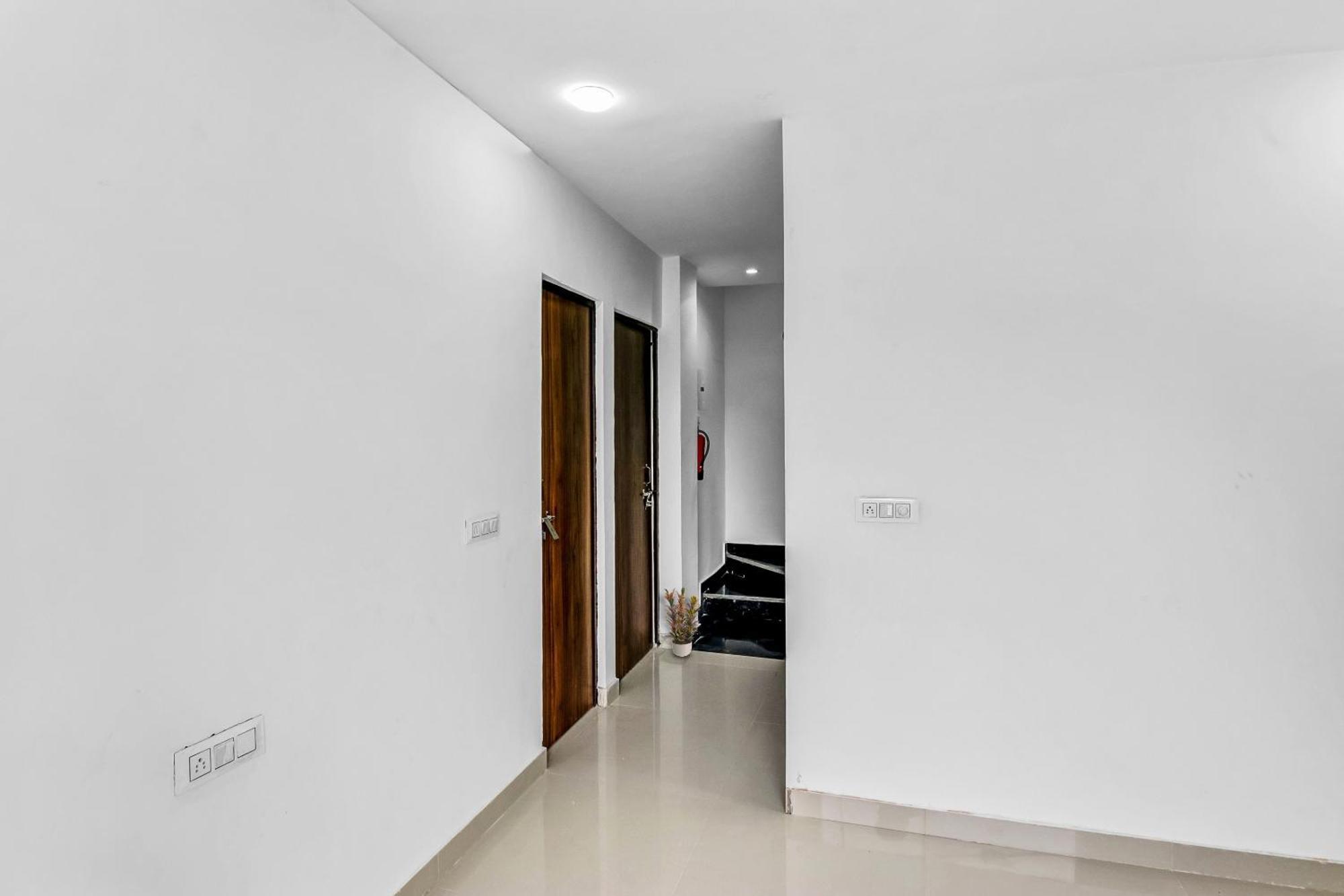 Flagship Hotel Secret Mirage Near Rithala Metro Station New Delhi Exterior photo